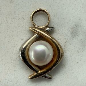 Albert David ADPG 14K Gold Two Tone Necklace Pendant With Pearl Center